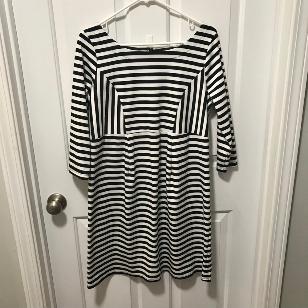 Motherhood maternity back and white striped dress